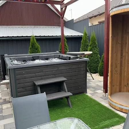 Délibáb Wellness 4*