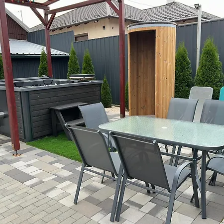 Délibáb Wellness Affittacamere 4*